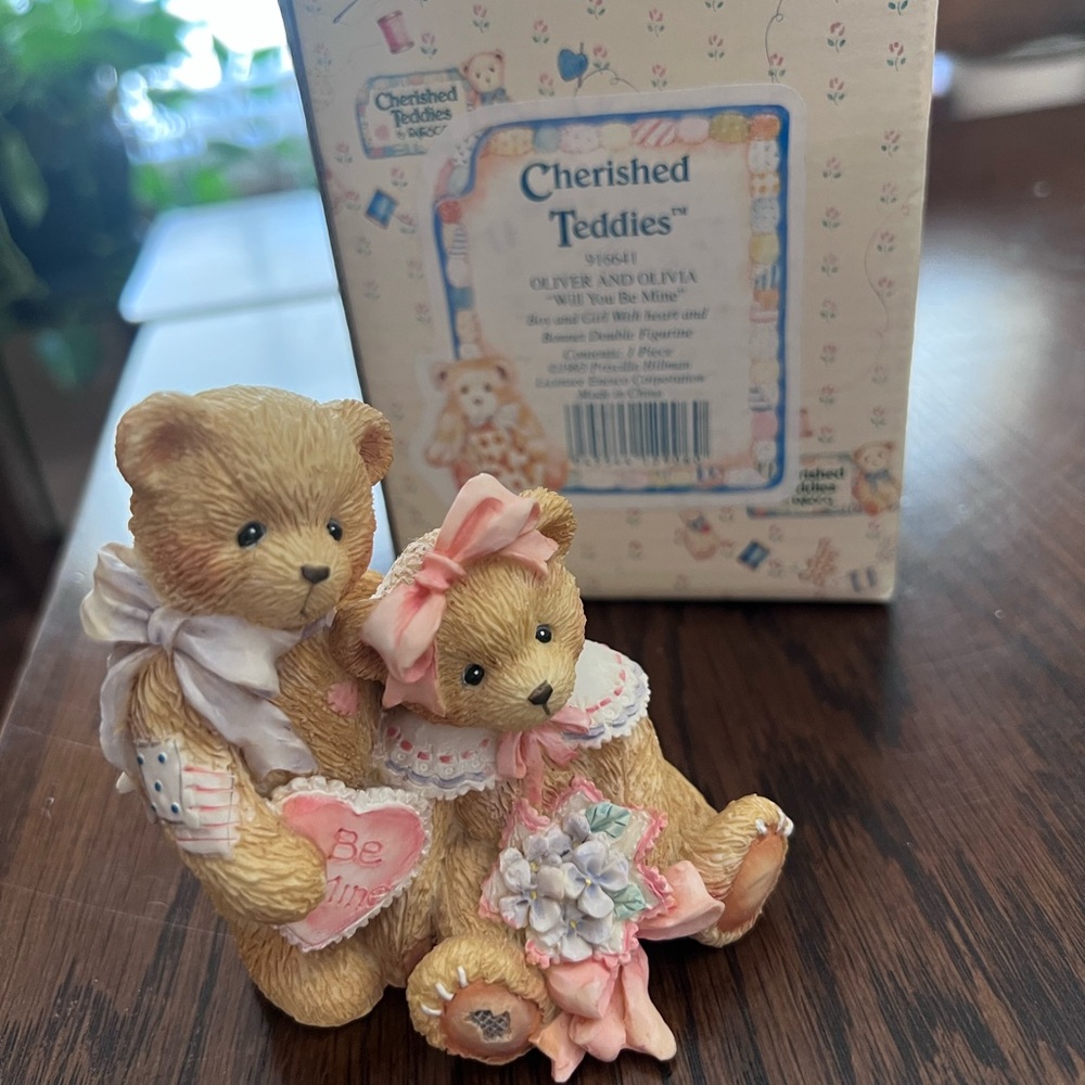 Cherished Teddies Figurine with Pink Accents Oliver and Olivia